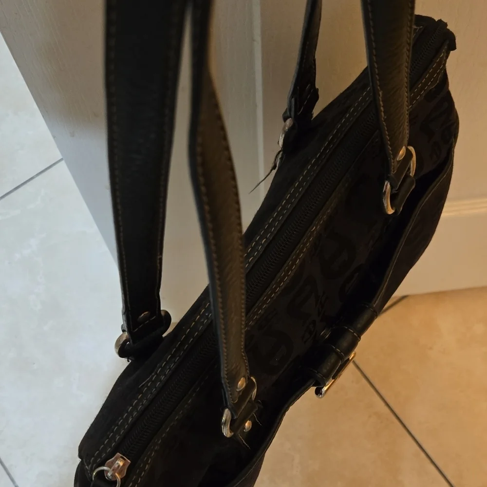 Etienne Aigner Signature Black shoulder Purse Bag Tote
